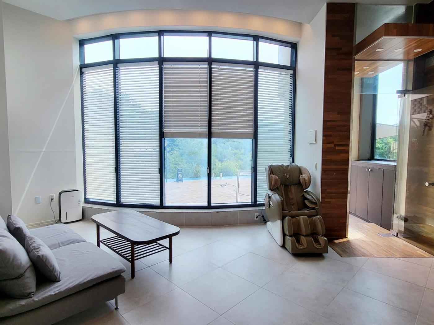 Penatess Pool Villa Chungju Buitenkant foto