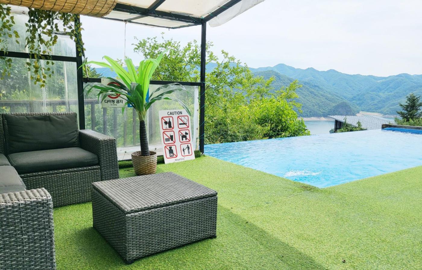 Penatess Pool Villa Chungju Buitenkant foto