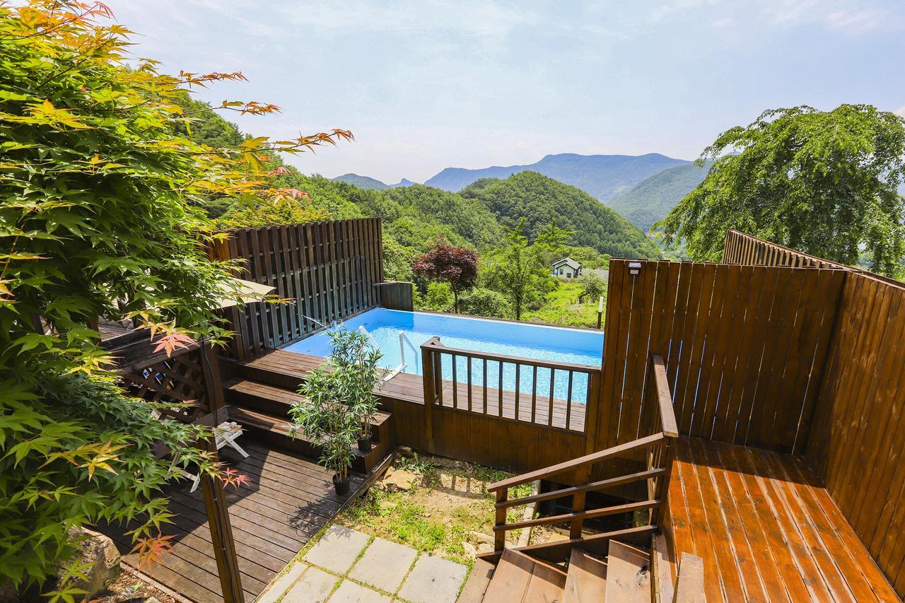 Penatess Pool Villa Chungju Buitenkant foto